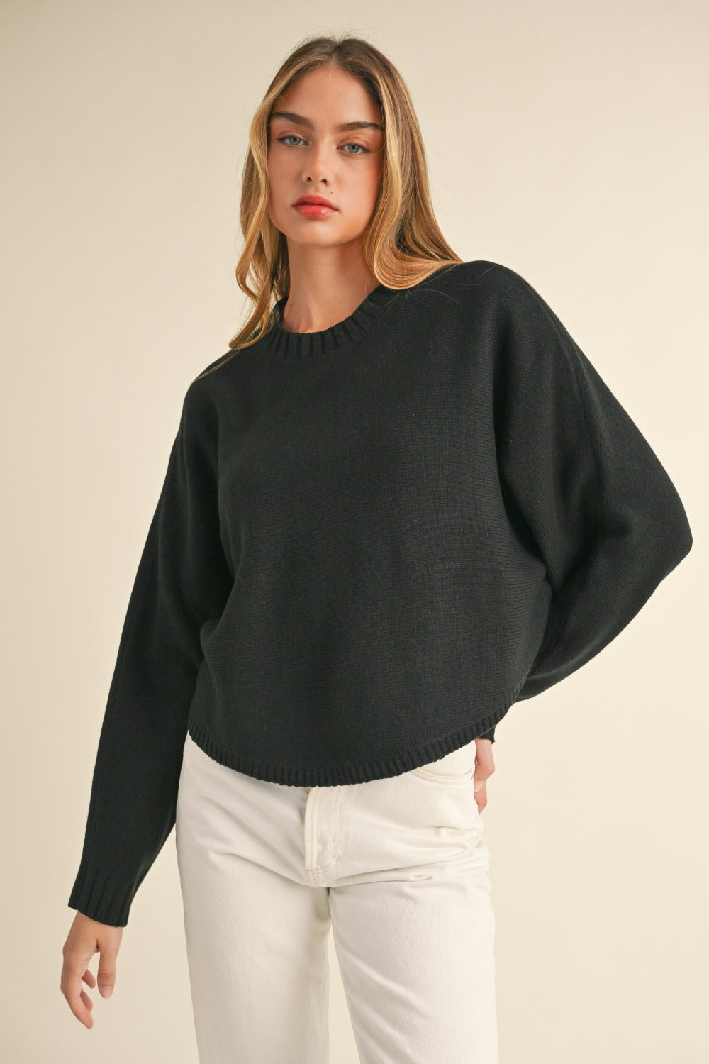 Round Neck Sleeve Sweater